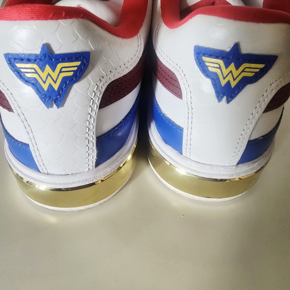 Wonder Woman Puma Sneakers (Cali Star) - Picture 5 of 7